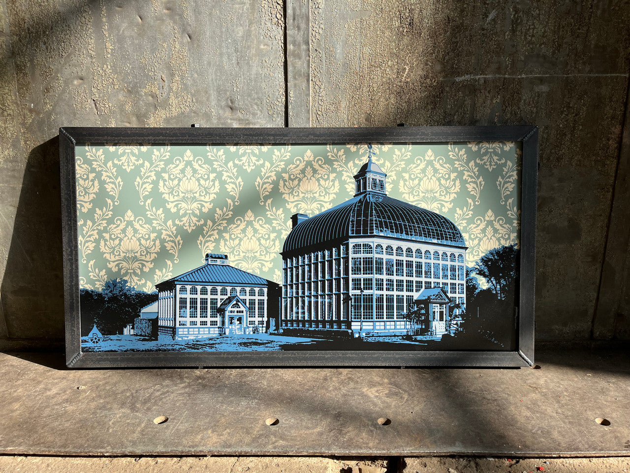 Rawlings conservatory with wallpaper
